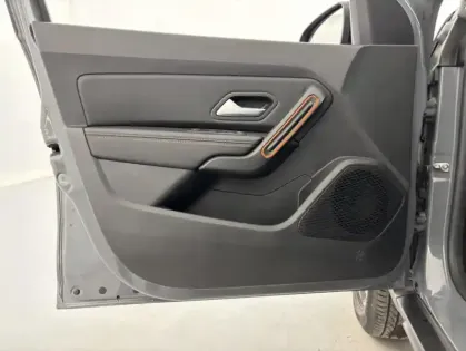 Photo 11 Dacia Duster TCe 130 FAP 4x2 SL Extreme 5p