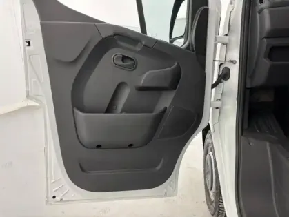 Photo 10 Renault Master Fg VUL FGN TRAC F3500 L2H2 DCI 135 GRAND CONFORT 4p