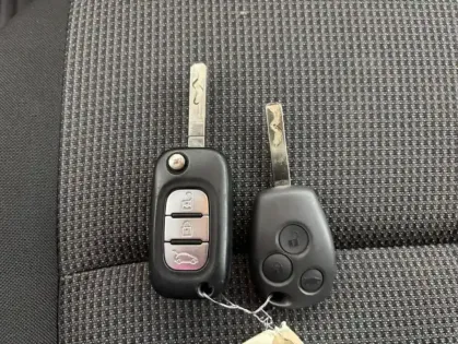 Photo 20 Renault Master Fg VUL FGN TRAC F3500 L2H2 DCI 135 GRAND CONFORT 4p