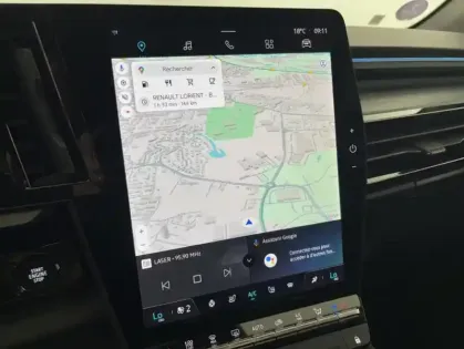 Photo 19 Renault Austral E-Tech hybrid 200 Iconic 5p