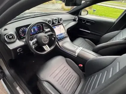 Photo 2 Mercedes Classe C 220 d 4MATIC AMG Line