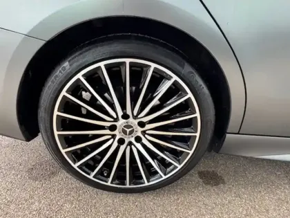 Photo 25 Mercedes Classe C 220 d 4MATIC AMG Line