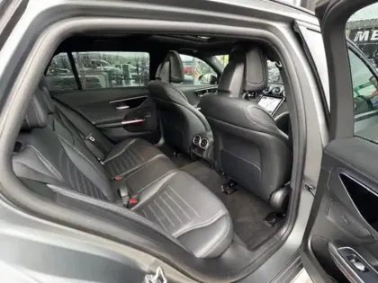 Photo 17 Mercedes Classe C 220 d 4MATIC AMG Line