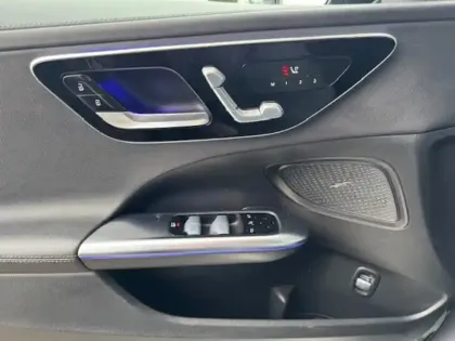 Photo 11 Mercedes Classe C 220 d 4MATIC AMG Line