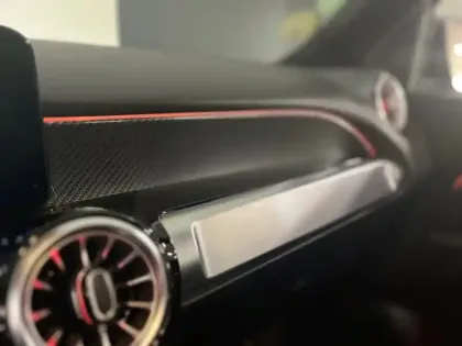 Photo 22 Mercedes GLB 200 d AMG Line