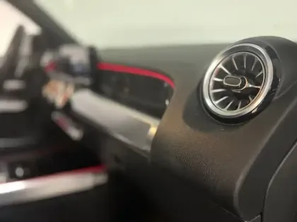 Photo 21 Mercedes GLB 200 d AMG Line