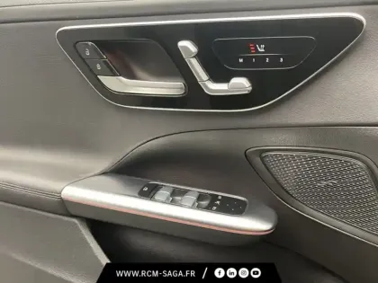 Photo 15 Mercedes Classe C Berline 220 d AMG Line