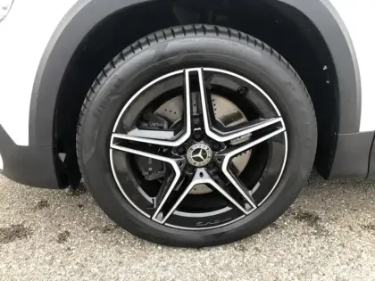 Photo 8 Mercedes GLB 220 d 4MATIC AMG Line