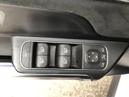 Photo 16 Mercedes GLB 220 d 4MATIC AMG Line