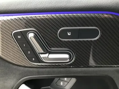 Photo 17 Mercedes GLB 220 d 4MATIC AMG Line