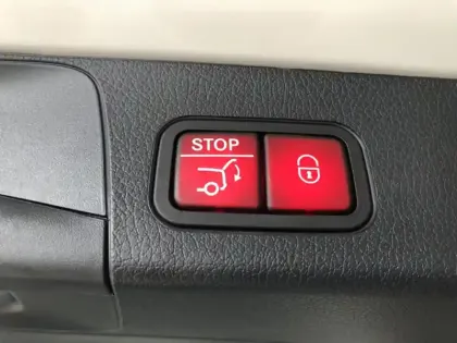 Photo 21 Mercedes GLB 220 d 4MATIC AMG Line