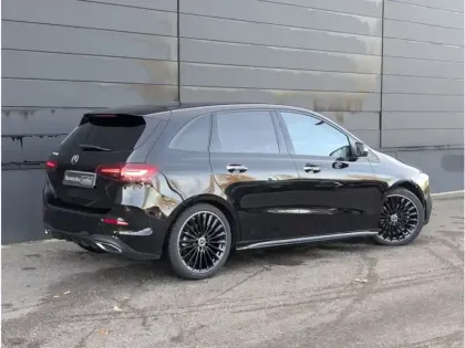 Photo 4 Mercedes Classe B 200 d AMG Line TO SIEGES ELECTRIQUES MEMOIRES CHAU