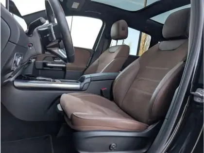 Photo 16 Mercedes Classe B 200 d AMG Line TO SIEGES ELECTRIQUES MEMOIRES CHAU