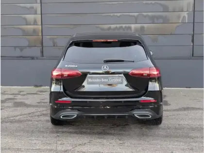 Photo 3 Mercedes Classe B 200 d AMG Line TO SIEGES ELECTRIQUES MEMOIRES CHAU