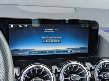 Photo 29 Mercedes Classe B 200 d AMG Line TO SIEGES ELECTRIQUES MEMOIRES CHAU