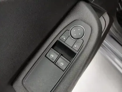 Photo 19 Renault Clio V Blue dCi 100 Evolution