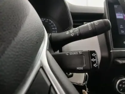 Photo 25 Renault Clio V Blue dCi 100 Evolution