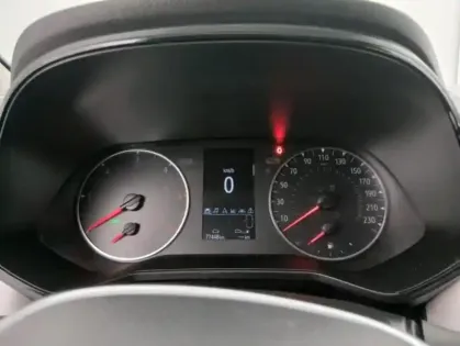 Photo 20 Renault Clio V Blue dCi 100 Evolution