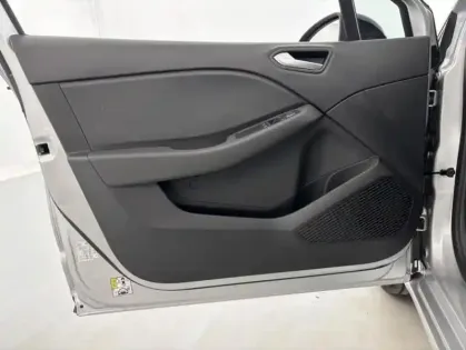 Photo 11 Renault Clio TCe 90 Equilibre 5p