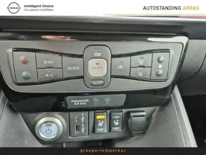 Photo 14 Nissan Leaf  150ch 40kWh N-Connecta 22