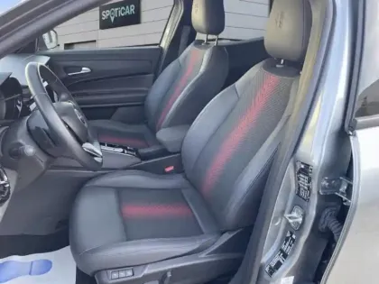 Photo 8 Alfa Romeo Junior  1.2 Ibrida 136ch DCT6