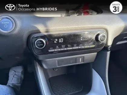 Photo 12 Toyota Yaris  116h Dynamic 5p MY22