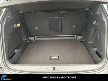 Photo 20 Peugeot 3008  1.5 BlueHDi 130ch S&S GT EAT8