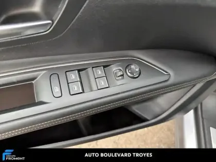 Photo 29 Peugeot 3008  1.5 BlueHDi 130ch S&S GT EAT8