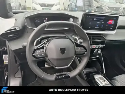 Photo 7 Peugeot 2008  1.2 Hybrid 145ch GT e-DCS6