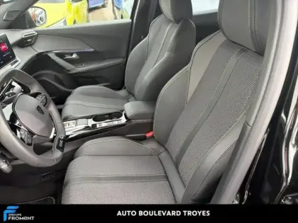Photo 10 Peugeot 2008  1.2 Hybrid 145ch GT e-DCS6