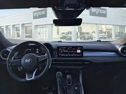 Photo 7 Alfa Romeo Tonale  1.5 Hybrid 130ch Edizione Speciale TCT