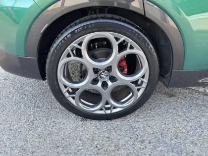 Photo 13 Alfa Romeo Tonale  1.5 Hybrid 130ch Edizione Speciale TCT