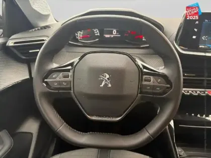 Photo 11 Peugeot 208  1.2 PureTech 100ch S&S Allure  Pack