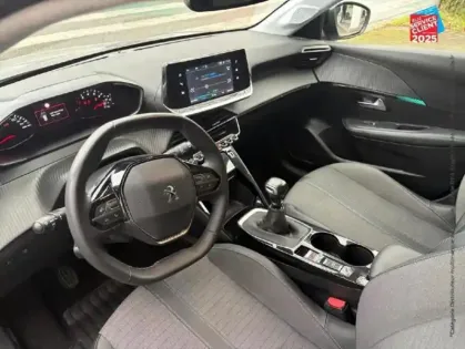 Photo 14 Peugeot 208  1.2 PureTech 100ch S&S Allure  Pack