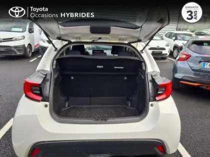 Photo 9 Toyota Yaris  116h Design 5p