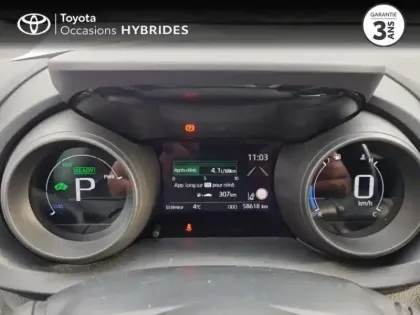 Photo 13 Toyota Yaris  116h Design 5p