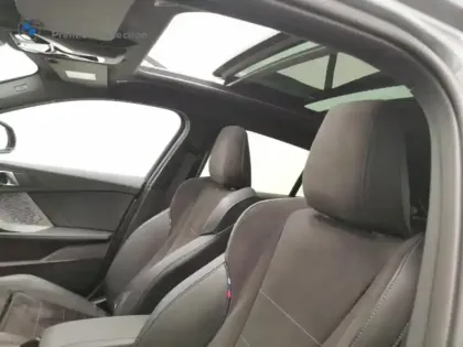 Photo 10 BMW Serie 1 Série 1 120A 170ch M Sport DKG7