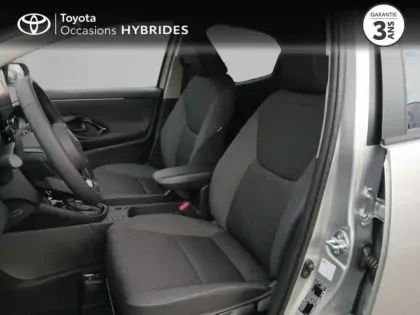 Photo 25 Toyota Yaris  116h Design 5p MY25