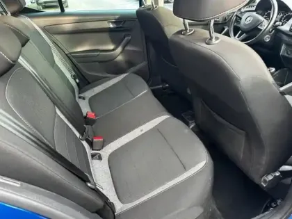 Photo 14 Skoda Fabia  1.0 MPI 60ch Drive 125 ans Euro6d-T 3cv