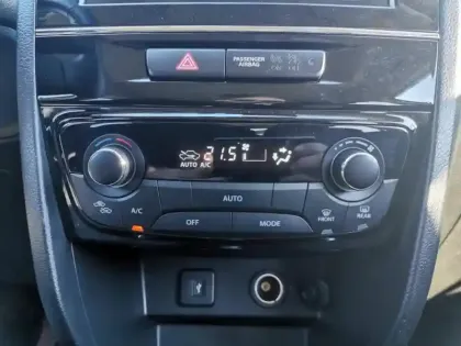 Photo 12 Suzuki Vitara  1.4 Boosterjet Hybrid 129ch Privilège