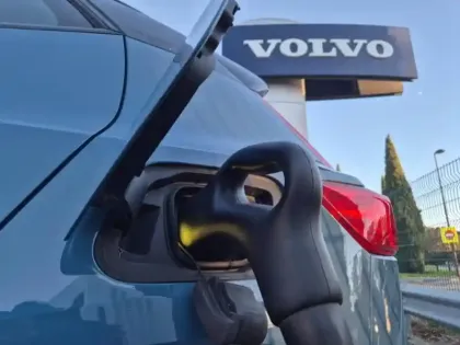 Photo 6 Volvo Xc40  Recharge 231ch Start EDT