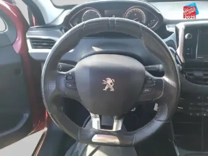 Photo 11 Peugeot 2008  1.2 PureTech 110ch GT Line S/S GPS Radar AR