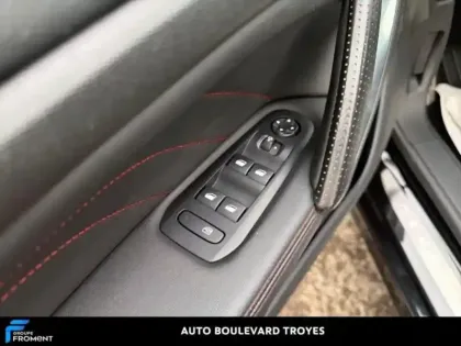 Photo 13 Peugeot 5008 Gén. II Ph1 Allure Business 5