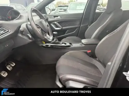 Photo 10 Peugeot 5008  1.2 PureTech 130ch E6.3 Allure Business S&S EAT8