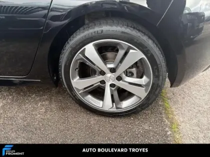 Photo 12 Peugeot 5008  1.2 PureTech 130ch E6.3 Allure Business S&S EAT8