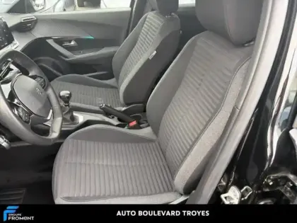 Photo 10 Peugeot 2008  1.5 BlueHDi 110ch S&S Style