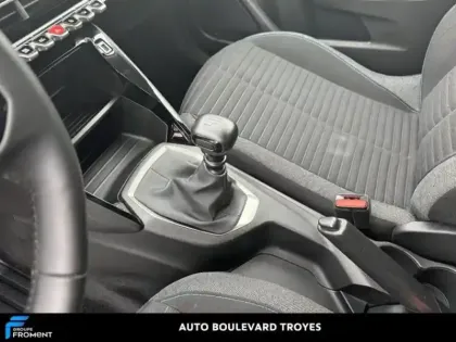 Photo 13 Peugeot 2008  1.5 BlueHDi 110ch S&S Style