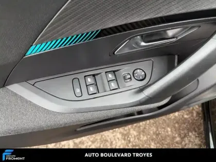 Photo 14 Peugeot 2008  1.5 BlueHDi 110ch S&S Style