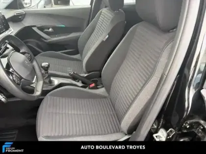 Photo 25 Peugeot 2008  1.5 BlueHDi 110ch S&S Style