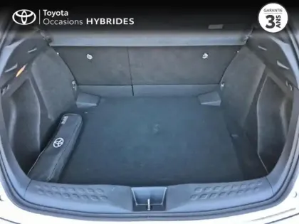 Photo 24 Toyota C-HR  122h Dynamic Business 2WD E-CVT + Programme Beyond Zero Academy MY22